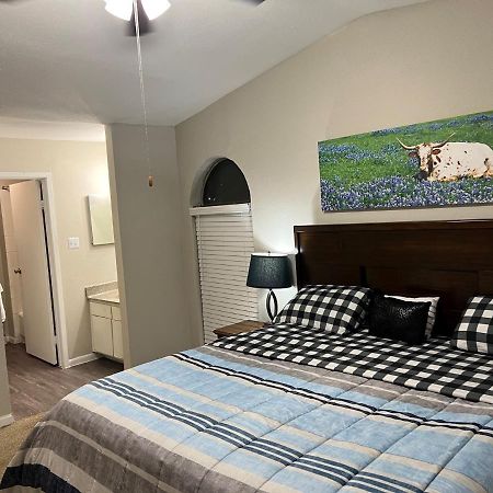 Beautiful 1-Bedroom Townhome With Nice Amenities ヒューストン エクステリア 写真