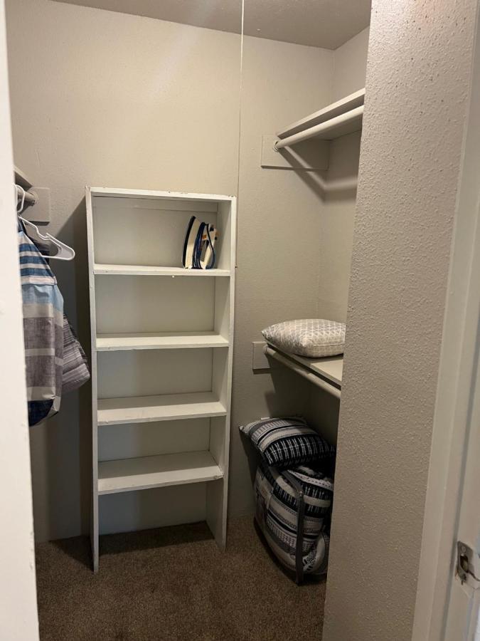Beautiful 1-Bedroom Townhome With Nice Amenities ヒューストン エクステリア 写真