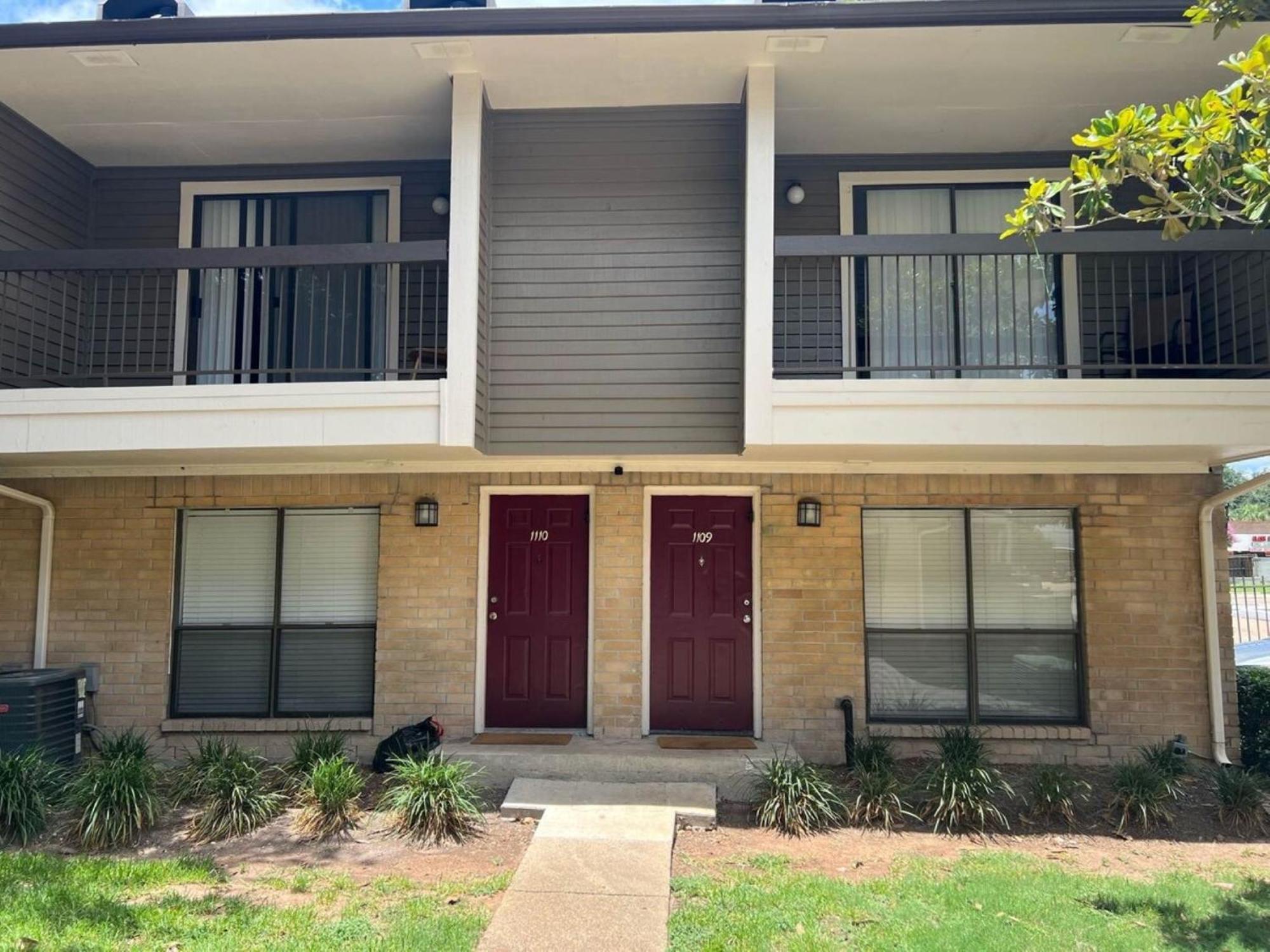 Beautiful 1-Bedroom Townhome With Nice Amenities ヒューストン エクステリア 写真