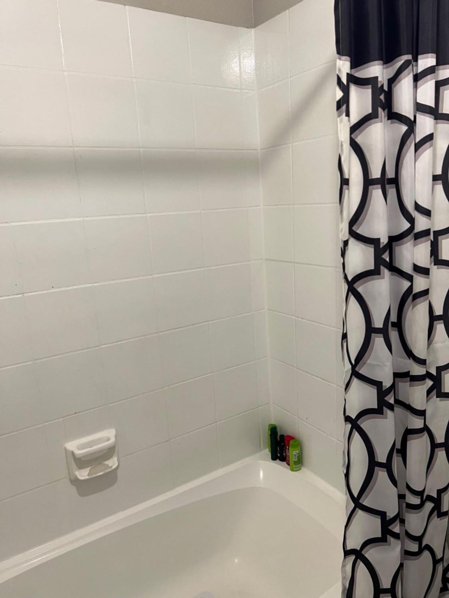 Beautiful 1-Bedroom Townhome With Nice Amenities ヒューストン エクステリア 写真